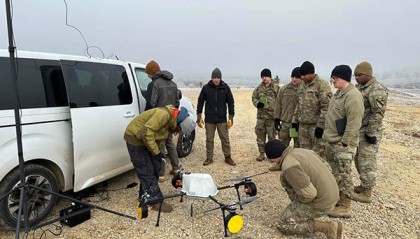 “在无人机技术上，还没有一家美国公司能跟得上乌克兰”