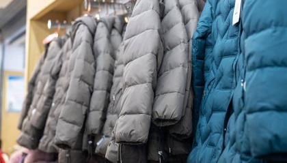 羽绒服到底能不能干洗？冬装清洗全攻略请查收