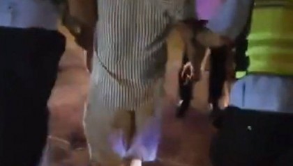 西安一男子酒驾撞击多车后叫嚣 警方：已刑拘