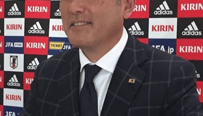 日本足协高层飞机上观看儿童色情片，丢工作并被法国禁入境十年