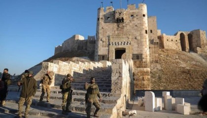 外媒：白宫发声明，称美方正密切关注叙利亚局势，且美国与“沙姆解放组织”领导的攻势无关