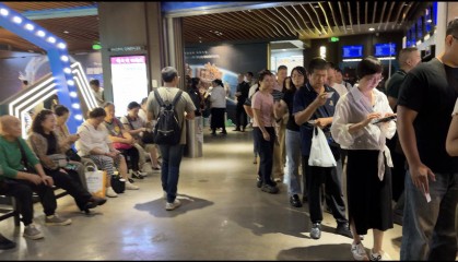 电影《731》票房破2亿元，成都有影院将首场放映时间定在9时18分