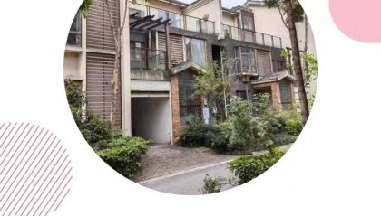 男子花百万全款购别墅 居住9年没办房产证 开发商破产清算时将房拍卖