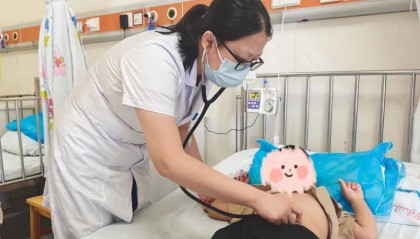 整整40颗！湖南3岁男童身体里取出……医生紧急提醒