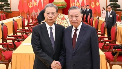 赵乐际访问越南并出席越南国庆80周年庆祝活动