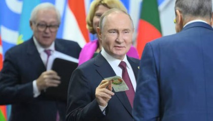 特朗普：西班牙是金砖国家，该100%征税 西班牙：？？？