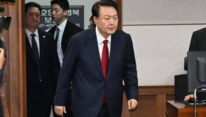 尹锡悦涉嫌妨碍逮捕案明年1月16日一审宣判，多项罪名缠身