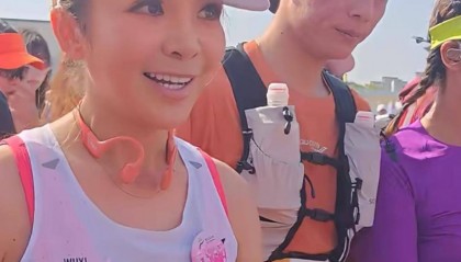 51岁央视主持人朱迅完赛无锡半马：马拉松教会我不要逞强，诚实面对自己