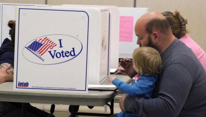 美国大选投票接近尾声，特朗普：自己的支持者不是暴力的人 哈里斯：乐观且充满希望