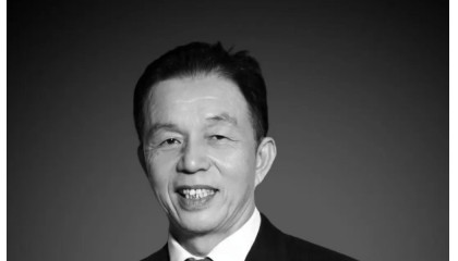 太突然！知名福建大佬去世！他小学辍学卖鸡蛋，白手起家成百亿富豪，人称“中国卫生巾之父”！曾被嘲“爷们去做娘们的生意”