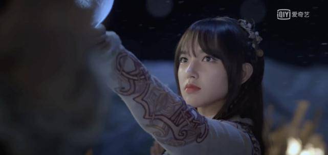 《灵域》服化道好评！“奇迹程潇”在线换装婚服造型绝美！