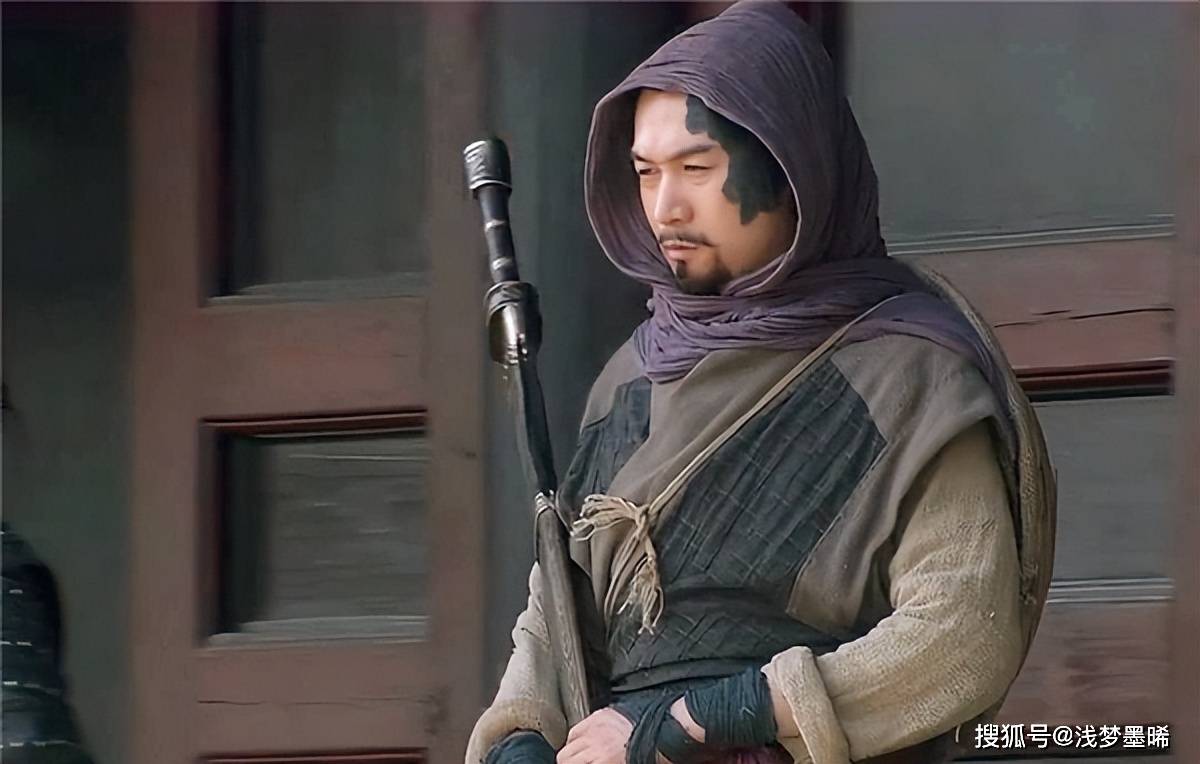 水浒中杨志丢了10万贯生辰纲，换算成如今的货币，相当于多少钱？