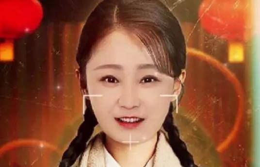 贾玲完成瘦成闪电承诺，在软件的帮助下，她仿佛成了另一个李焕英
