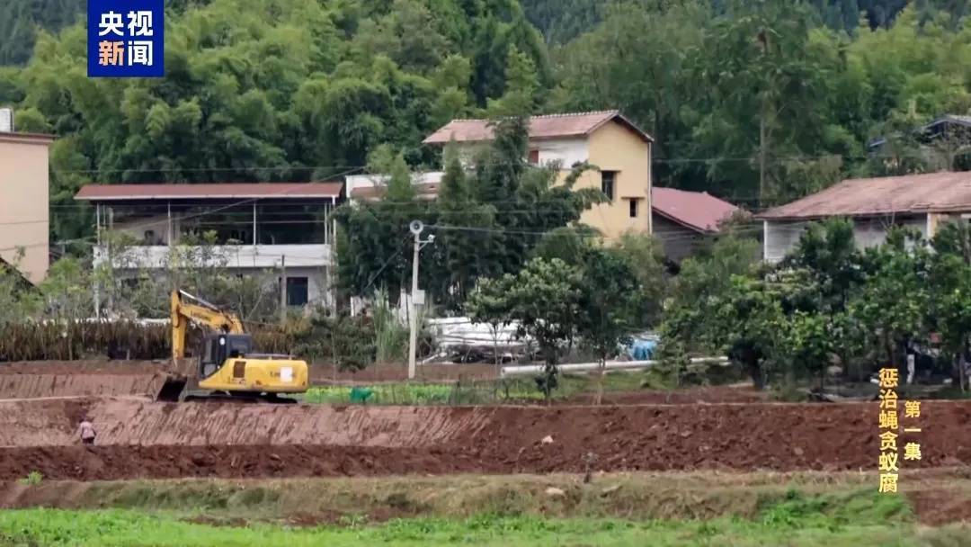 四川一干部受贿400余万元，每次收钱都要“退还”几捆