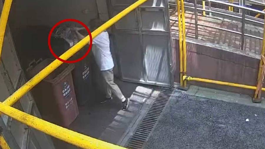 急！女儿帮母亲大扫除扔掉50万元黄金首饰，民警4小时找回