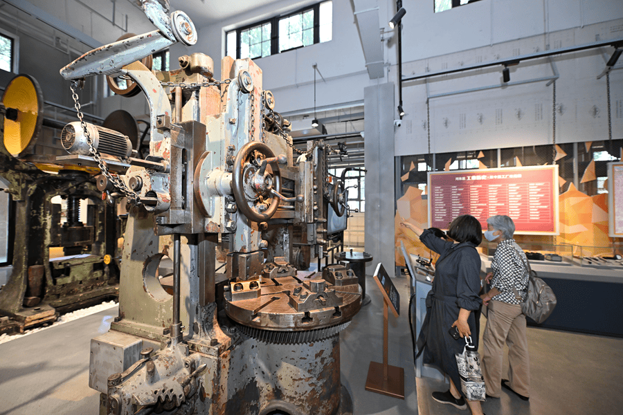 工厂为何成为“网红打卡地”？