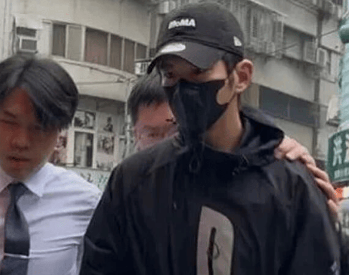 演员贾静雯回应修杰楷被拘提:震惊不已,孩子目睹父亲被上铐受惊吓