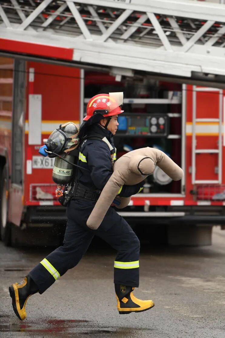 燃动赛场!三明消防激战 2025全省岗位练兵“龙虎榜”比武