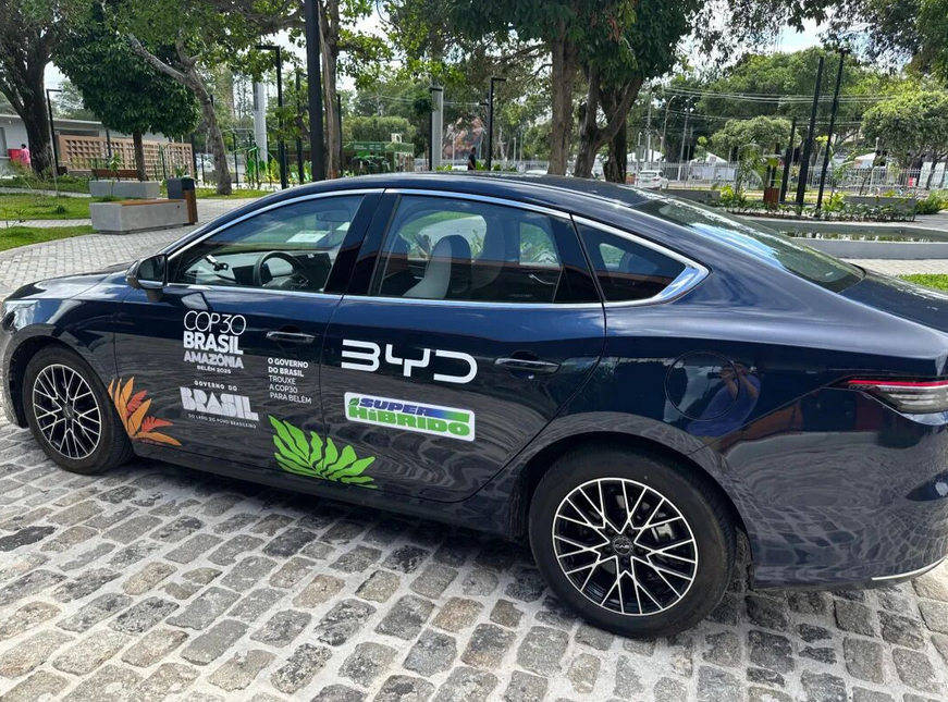 英国官员开嘲:用不了多久,美国州长得排队求着中国去…