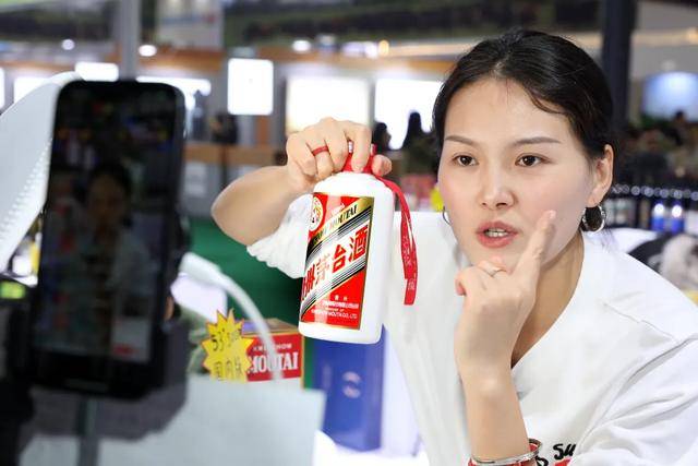 飞天茅台快逼近1499元了