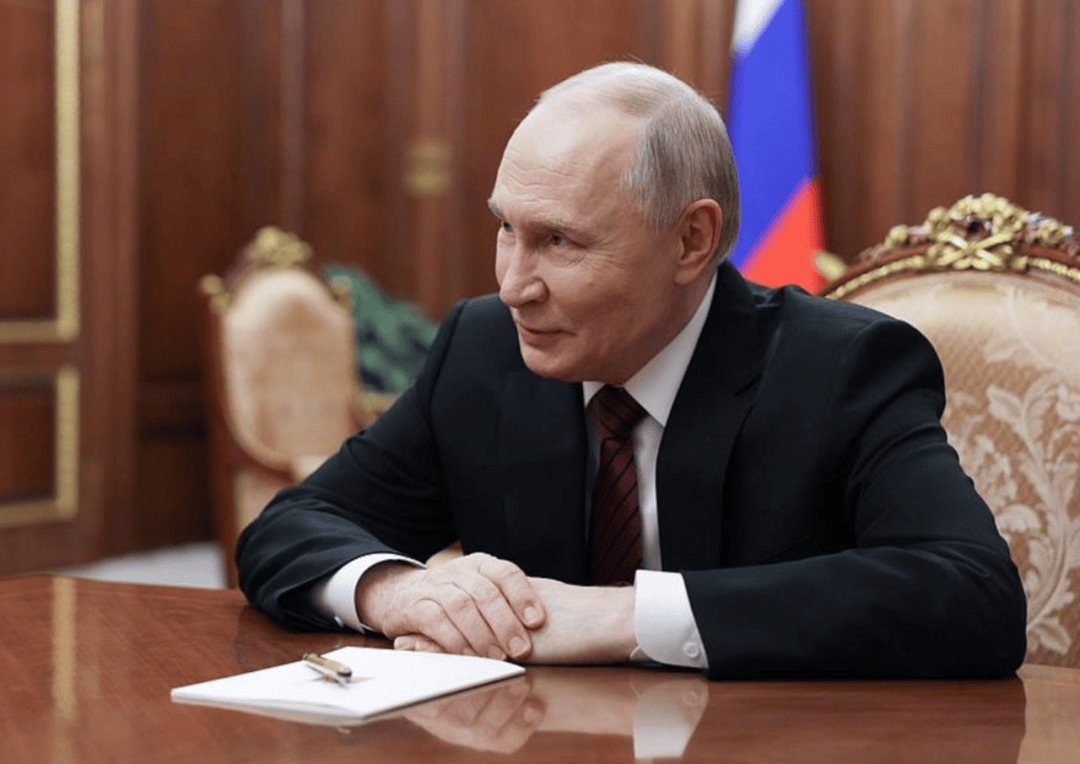 普京与马杜罗通电话，俄方重申对委内瑞拉政府支持